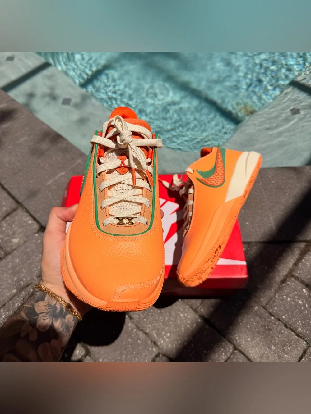 NIKE LEBRON 20 FAMU PEACH CREAM FN8263-800. SIZE 10M